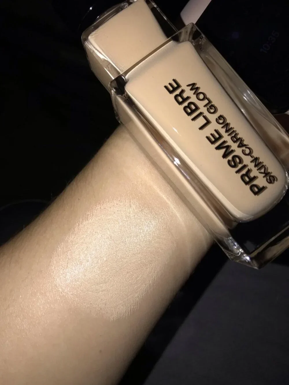 Givenchy PRISME LIBRE GLOW SERUM FOUNDATION in shade 1-w100